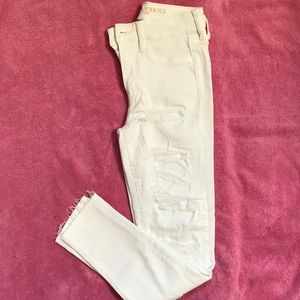 White distressed American Eagle jeans